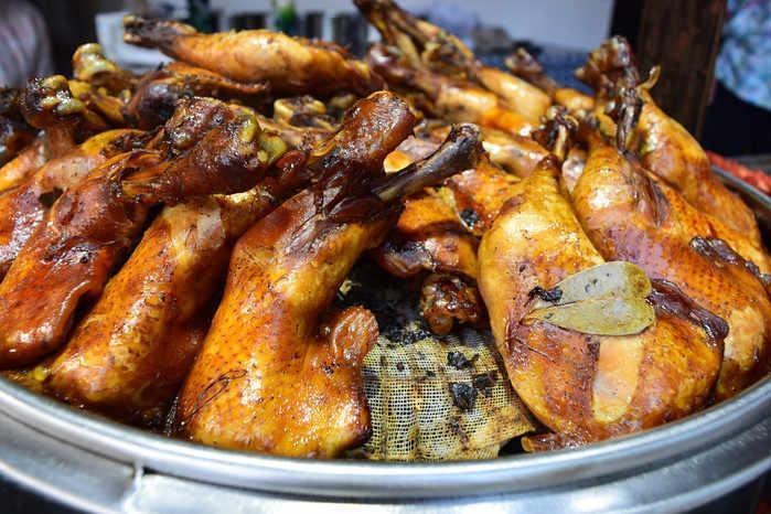 二十余所中职院校领导及企业负责人齐聚工程职校交流经验-ayx官网(图1) ayx官方网站